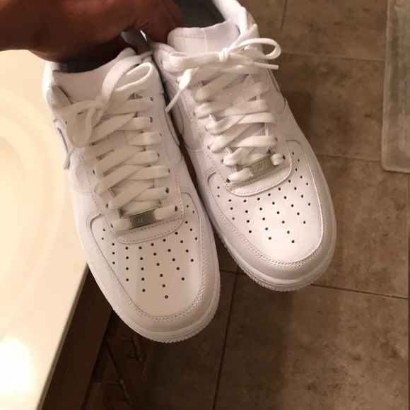 Men Nike af1 low all white men size 8 women 9 Men Nike af1 low all white men size 8 women 9